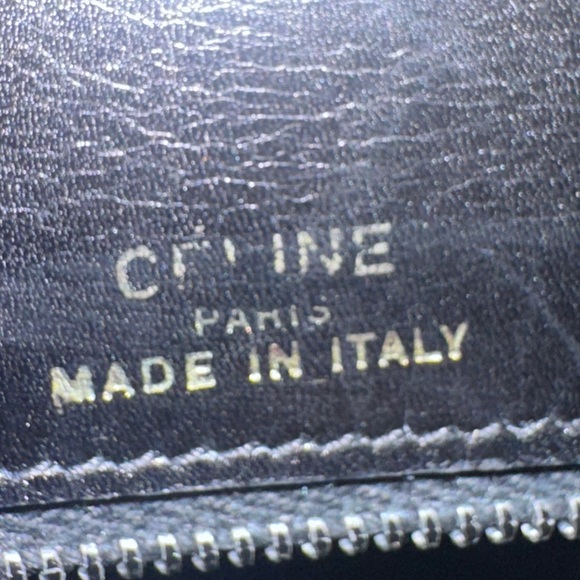 Authentic Celine Paris Black Leather Horse and Carriage Gold Flap Bag with scarf - Picture 9 of 15